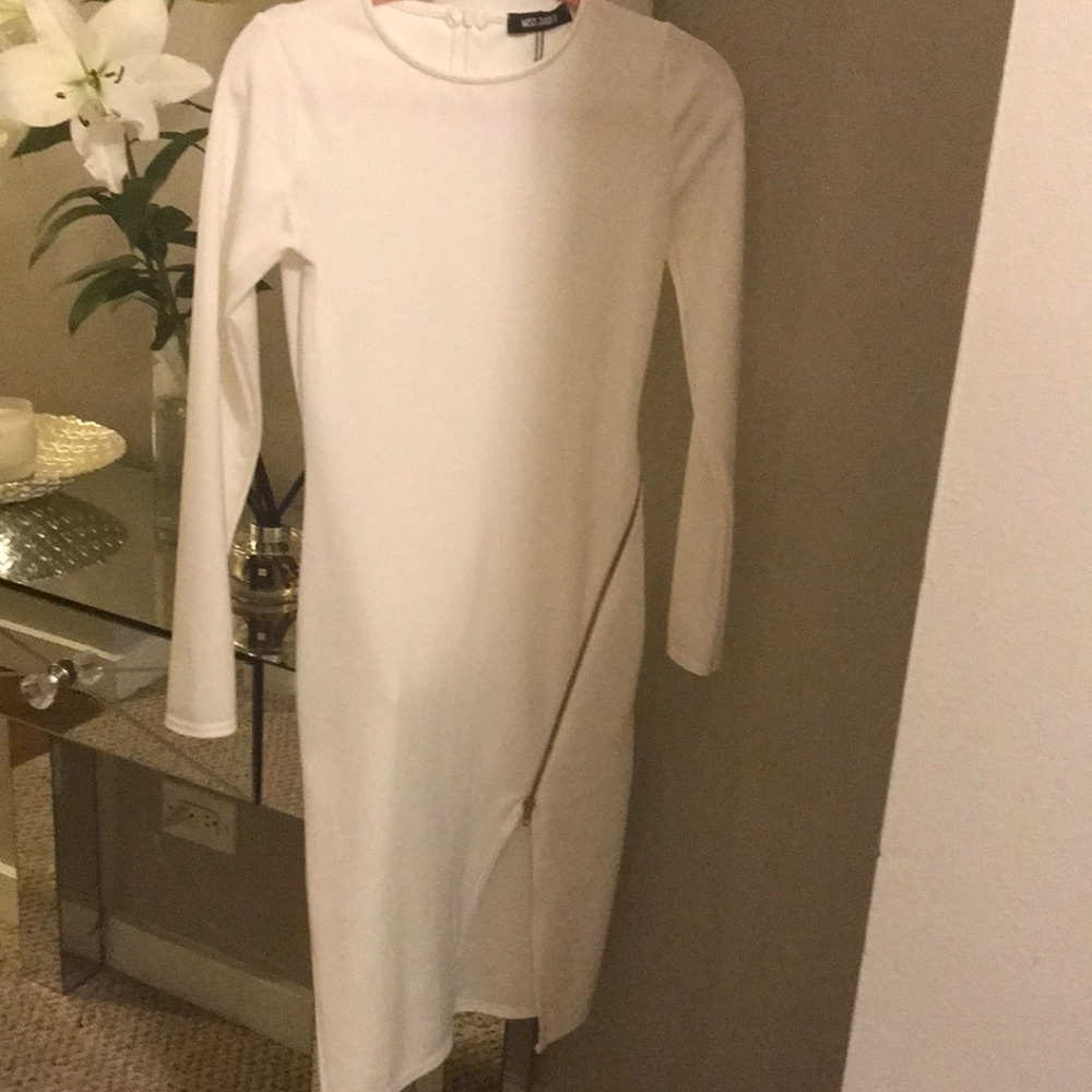 White Midi dress with gold zip - Picture 2 of 4